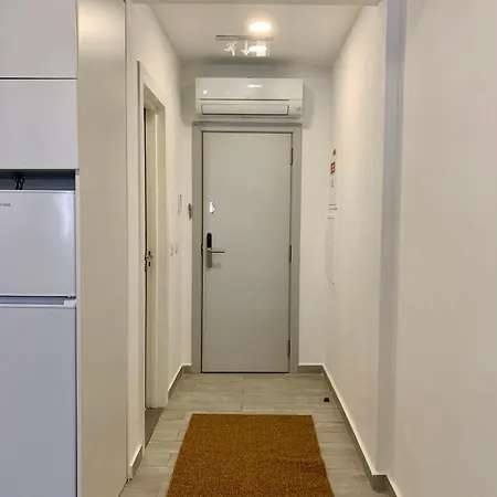 Almada Downtown 402 Апартаменты
