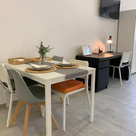 Almada Downtown 402 ポルト